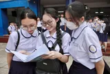 Thí sinh Hà Nội chờ "giờ G": Điểm thi và điểm chuẩn lớp 10 khi nào được công bố?