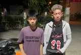 Phát hiện Phạm Thanh Phong (SN 2007) và Bùi Hà Gia Huy (SN 2009) mang dao nhọn, gậy điện đi "giải quyết mâu thuẫn"