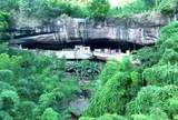 Sống trong hang đá giữa núi suốt hàng chục năm, vợ chồng già kiên quyết từ chối bán "ngôi nhà" này dù được trả hơn 19 tỷ đồng vì một lý do rất giản dị