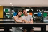 Cưới nhau xong vẫn "ai về nhà nấy": Chuyện tưởng lạ nhưng đang trở thành lựa chọn của nhiều cặp vợ chồng trẻ, lý do đưa ra khiến ai cũng phải suy nghĩ