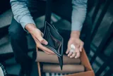 Càng muốn tiết kiệm, càng dễ mắc sai lầm: Chuyên gia chỉ ra 4 kiểu chi tiêu khiến nhiều người mãi không tích lũy được nhiều tiền