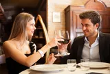 Ép nữ nhân viên xinh đẹp ngồi cạnh chủ tịch, quản lý nhận cái kết đắng: Tòa chỉ rõ điều không thể chấp nhận
