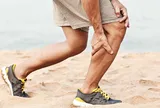 Chàng trai trẻ “dính chặt” vào giường để làm việc này hơn 5 tiếng mỗi đêm, nửa tháng sau mất khả năng đi lại