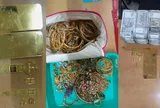 Cựu nhân viên đường sắt nghỉ hưu chưa lâu đã bị điều tra, phát hiện trong két sắt chứa 17 kg vàng cùng khối tài sản hơn 47 tỷ đồng