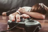 Con trai qua đời để lại 87 tài khoản game, người mẹ già sống một mình quyết kiện công ty để giành quyền thừa kế