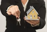 Bỗng dưng "có thêm" một căn nhà 196 m², một người chồng lạ mặt và một khoản nợ lên tới hơn 5 tỷ đồng