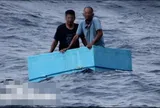 Mất tích giữa biển 5 ngày, hai ngư dân được phát hiện trong tình trạng khó tin, cách bờ hơn 240km