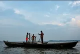 Động cơ hỏng giữa biển, 7 ngư dân trôi dạt 23 ngày rồi được một tàu cá phát hiện trong khoảnh khắc không ai ngờ