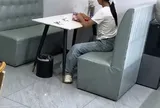 Mẹ tự hào khoe con gái không dùng điện thoại, thế nhưng nhìn món đồ cô bé cầm trên tay, nhiều người lại lo em bị xa lánh, cô lập ở trường