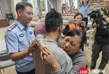 Dữ liệu ADN hé lộ sự thật giải nỗi oan "cha mẹ vứt bỏ con", người đàn ông bật khóc khi biết mẹ đã vất vả tìm mình suốt 37 năm