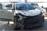 Cả mảng tường bất ngờ đổ sập lên người chàng trai 21 tuổi sau khoảnh khắc chiếc ô tô lao tới