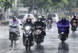 Hà Nội sắp đón không khí lạnh: Chiều tối nay có mưa dông, đêm chuyển mát