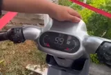Xe đạp điện của nam sinh lớp 10 có đồng hồ lên tới 99 km/h, CSGT phát hiện thứ được “độ” bên trong