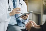 Từ năm 2026, đi khám bằng VNeID có ảnh hưởng quyền lợi BHYT 5 năm liên tục không?