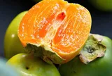 “Lộc trời” mỗi năm chỉ có một mùa, nhìn ngoài "xanh lè" tưởng chưa chín, bổ ra ruột dẻo giòn như thạch, hàng tuyển gần 200.000 đồng/kg