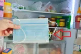 Đặt một chiếc khẩu trang vào tủ lạnh, nhiều người bất ngờ khi biết công dụng thực sự