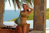 Mỹ nhân sinh năm 1994 từng gây sốt truyền hình ở tuổi 16, nay diện bikini khoe dáng gợi cảm, nhan sắc ngày càng thăng hạng