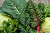 3 loại rau chợ Việt bán đầy, tưởng bình thường nhưng là “kho báu” vitamin, tốt cho mắt và đường ruột