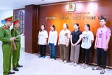 Khởi tố đường dây buôn lậu 200kg vàng từ Campuchia về Việt Nam, trị giá gần 1.000 tỷ đồng: 5 "chân dài" sa lưới là ai?