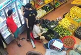 Vụ bà bầu bị người đàn ông hành hung tại cửa hàng trái cây ở Bắc Ninh: Camera ghi lại hình ảnh gây phẫn nộ