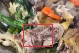 Tình tiết mới nhất vụ giòi bò lúc nhúc trong đĩa thịt gà tại tiệc tân gia ở Đắk Lắk, lời giải thích bất ngờ của chủ cơ sở nấu ăn