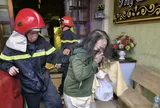 Cháy khách sạn ở TP.HCM, 2 người chết: Nhân chứng tiết lộ khoảnh khắc đau lòng