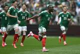 Khai mạc World Cup 2026: Mexico đại thắng Nam Phi, trận cầu điên 3 thẻ đỏ!