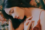 Phụ nữ làm 3 việc này trước giờ đi ngủ rất dễ có quan hệ "ngoài luồng"