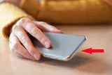 Người thông minh luôn úp điện thoại xuống bàn khi không sử dụng: Tại sao?