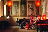 Các cụ nói: "Cửa trước không đốt đèn, sân sau không sáng sủa", nghĩa là gì?