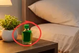 Tại sao nên để 1 lọ dầu gió ở đầu giường? Công dụng tuyệt vời ai biết cũng làm theo
