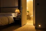 Tại sao bạn nên bật đèn phòng tắm xuyên đêm khi ở trong khách sạn?