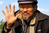 Về già nằm trên giường bệnh mới hiểu: Đời người giàu hay nghèo nhất định phải có 5 điều sau
