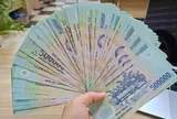 Cán bộ, công chức, viên chức được nhận 500.000 đồng/tháng, thực hiện trong 12 tháng theo Nghị quyết 28: Ai được hưởng?