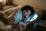Lời khuyên cho những người vừa mở mắt đã xem điện thoại
