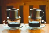 Tại sao nhiều người người pha cà phê thường cho thêm 1 chút muối?