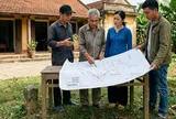 Chia đất thừa kế không có di chúc, con nuôi có được hưởng như con ruột không?