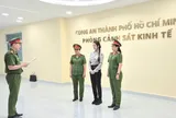 Khám xét biệt thự của Trương Ngọc Ánh ở Thảo Điền: Công an thu giữ nhiều tài liệu liên quan