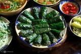 Loại lá quen thuộc nơi góc vườn từng không ai để ý, nay thành nguyên liệu "đắt khách" hỗ trợ giảm đau nhức xương khớp, có giá 30.000 -- 50.000 đồng/kg