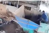 Khoảnh khắc nam công nhân bị cuốn vào máy xay mủ cao su, tử vong thương tâm: Hiện trường ám ảnh