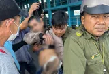 Cảm động khoảnh khắc lực lượng an ninh cơ sở cứu người bất tỉnh trên phà An Hòa