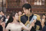 Perfect Crown: Phim Hàn ngọt "quắn quéo" hút 2,1 tỷ lượt xem, Byeon Woo Seok đẹp chuẩn hoàng tử, IU mất điểm vì bộ móng tay