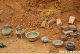 Vật thể bí ẩn trong suốt xuất hiện trong mộ cổ 2.400 năm tuổi khiến chuyên gia sợ hãi, vội vã "gọi điện về Bắc Kinh