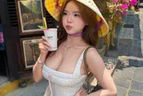 Hot girl Việt hơn 100k follow đăng vài tấm ảnh nghỉ dưỡng, không cần "hở bạo" vẫn khiến fan quốc tế kéo vào “thả tim” tới tấp