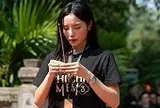 Hoa hậu Kỳ Duyên tái xuất màn ảnh, hội ngộ NSND Lê Khanh sau phim doanh thu 332 tỷ đồng
