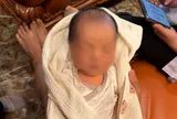 Phát hiện bé gái sơ sinh trong giỏ nhựa ở ngôi nhà hai tầng đang xây: Hé lộ tình trạng ban đầu