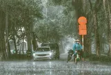 Đang nắng nóng, miền Bắc bất ngờ đón không khí lạnh hiếm gặp kèm mưa lớn diện rộng