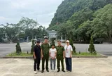 "Nữ quái" trốn truy nã 15 năm, thay tên đổi họ vẫn bị bắt khi vừa đặt chân về tới cửa khẩu