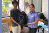 Thấy chiếc túi đen bị bỏ lại trên tàu, nhân viên kiểm tra và phát hiện điều đặc biệt