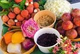 Vì sao sáng ngày Tết Đoan ngọ phải ăn mận, vải?